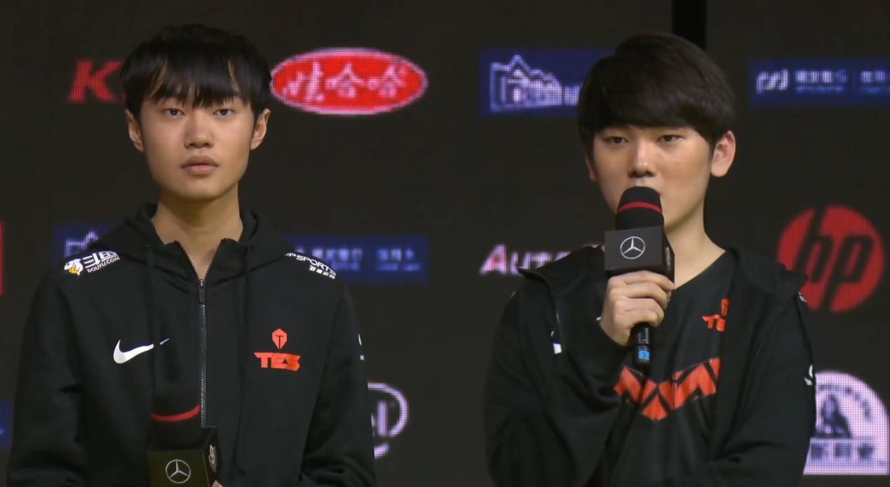 LPL首位“六冠王”诞生！Knight完成登顶，超越厂长，成联赛之王