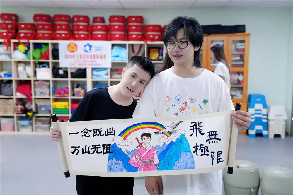 上海慈善周首日暖意浓：涵公益、RW侠Fly、彩虹雨，助力星宝成长