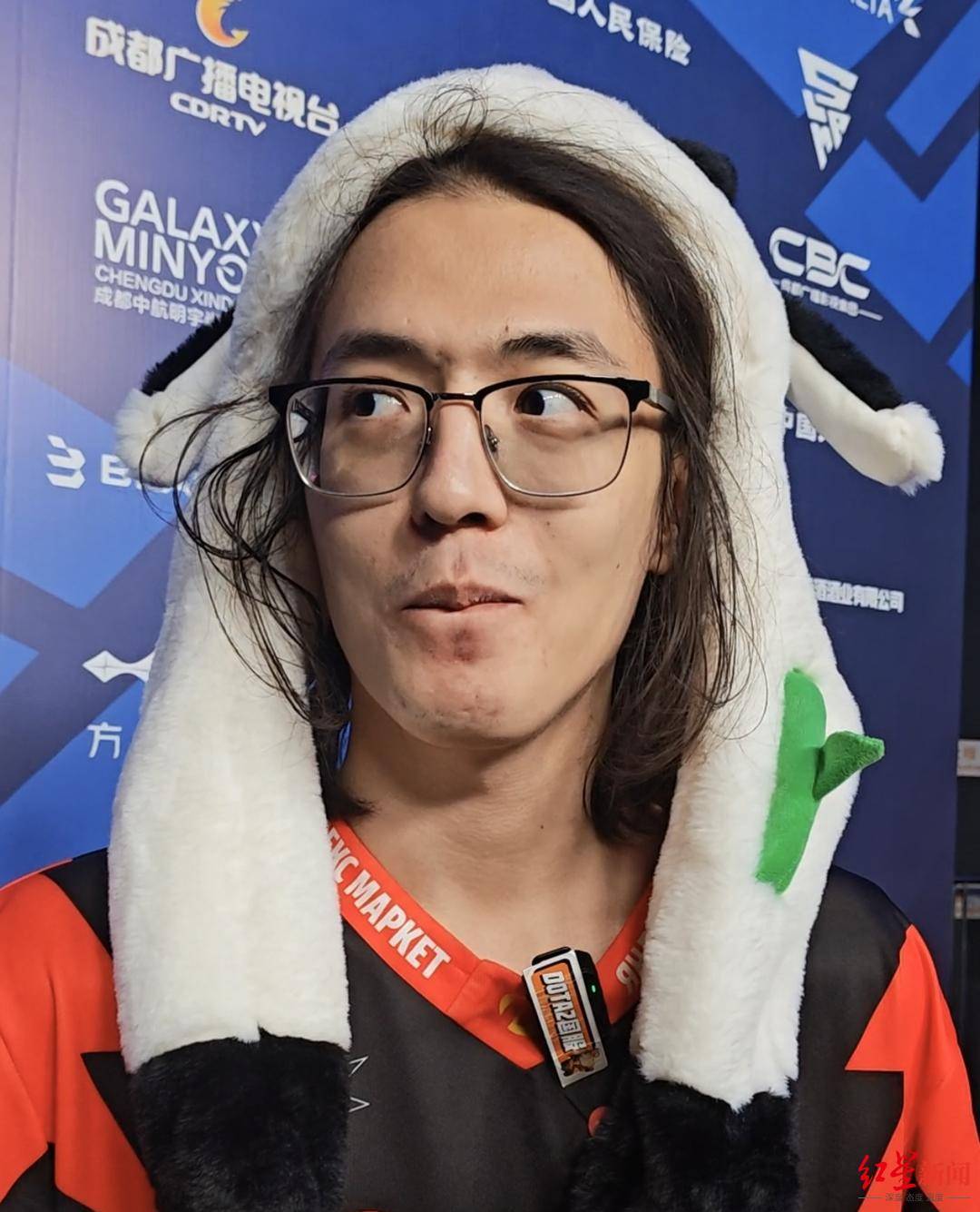 BLAST DOTA2大满贯赛选手头戴熊猫帽子战胜对手，参赛选手：喜欢大熊猫和麻辣美食