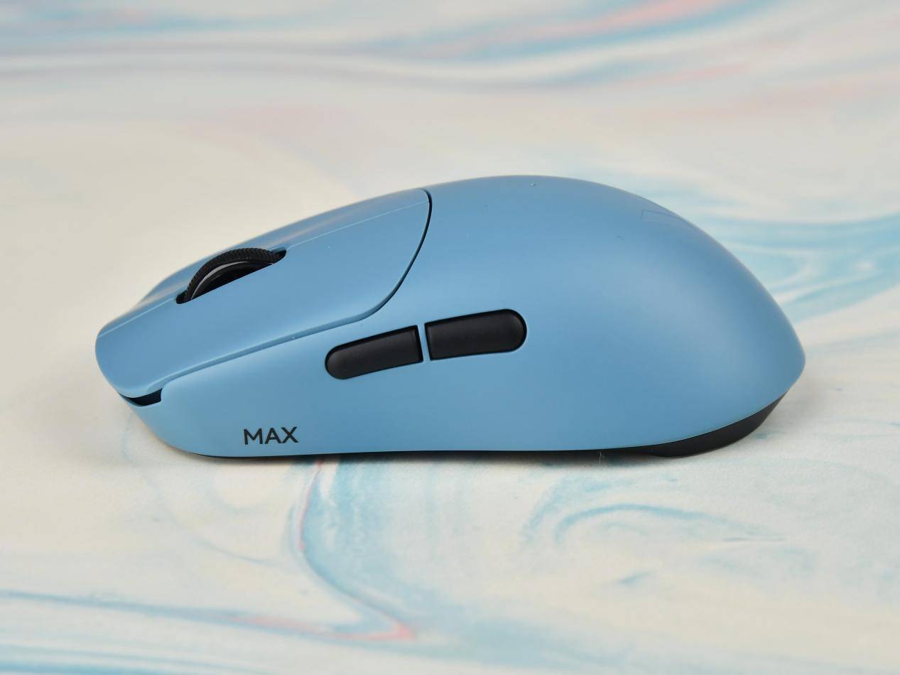 雷柏VT0双8K电竞鼠标评测：中小手抓握玩家的终极答案