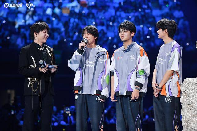 KSG无言和小屿年少轻狂，句号感慨万千，新一代明星选手有戏吗？