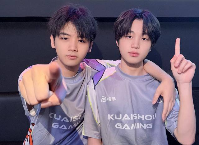 KSG无言和小屿年少轻狂，句号感慨万千，新一代明星选手有戏吗？